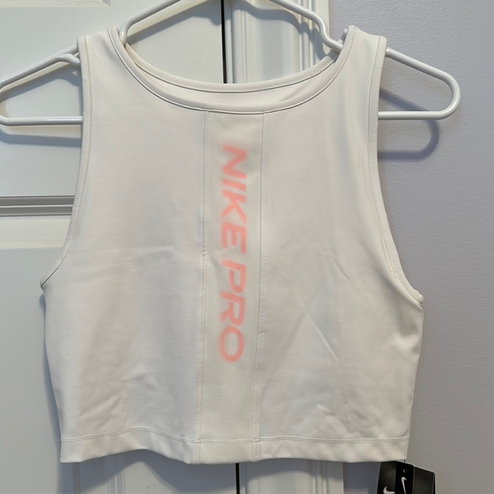 Nike workout top